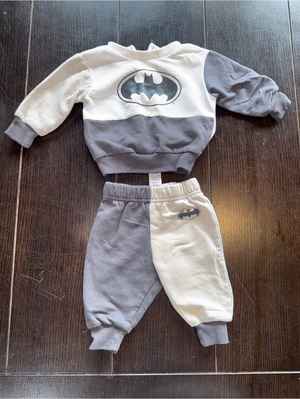 Batman Two-Tone Baby Set - Gray & White